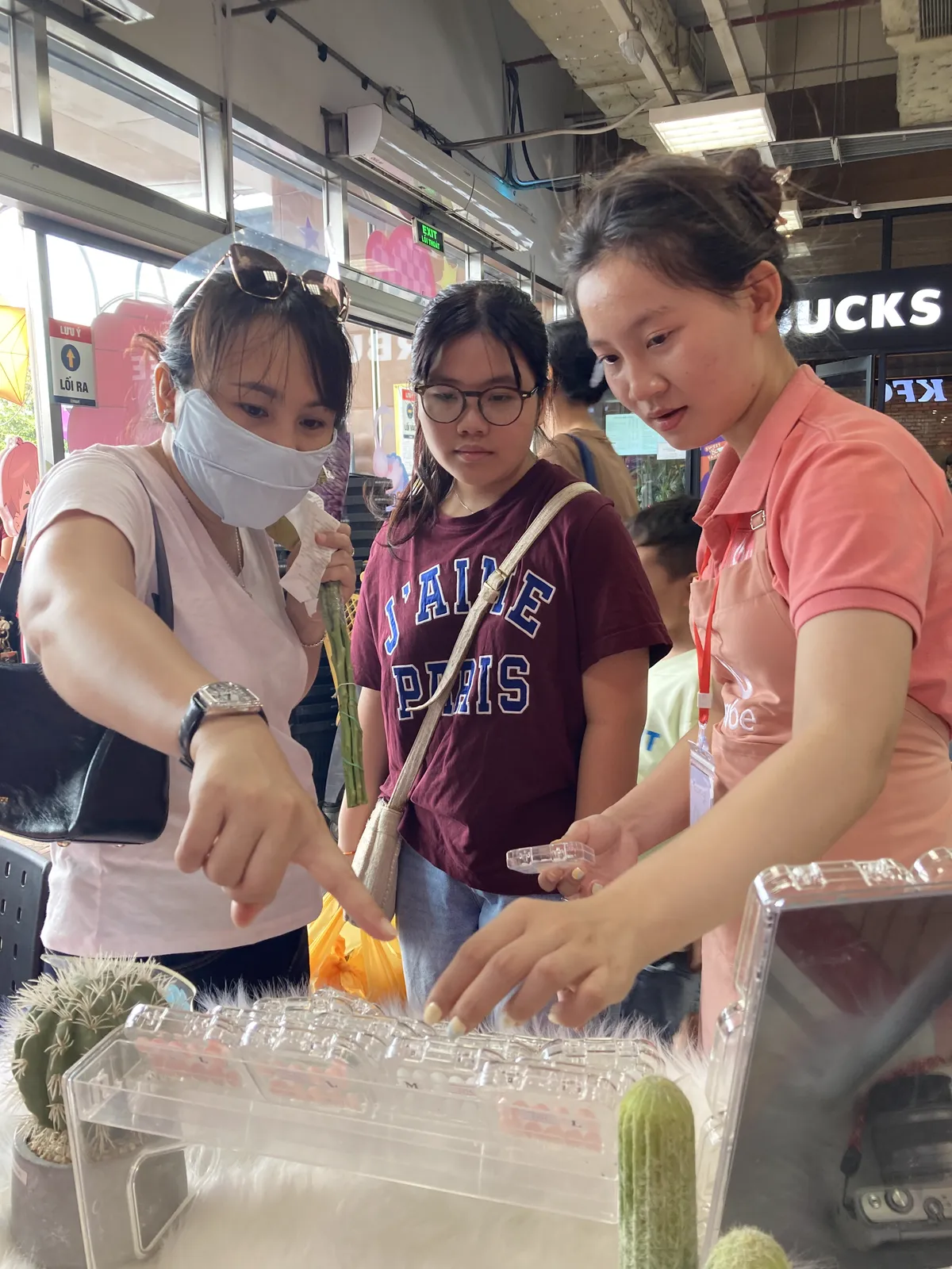 Yabe Nailbox Lab Emart Phan Văn Trị - Hình ảnh 19